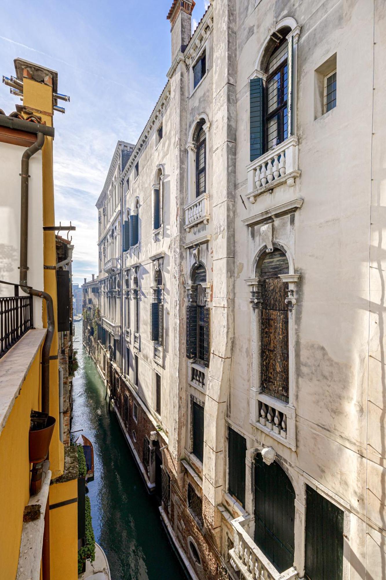 Palazzo Dei Fiori By Room Mate Venesia Bagian luar foto